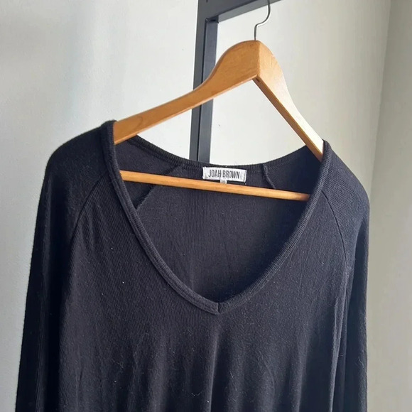 Joah Brown sweater OS - Picture 2 of 3